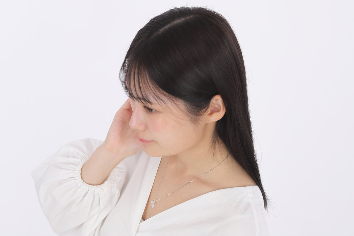 小さな遺骨ガラスのネックレス ティアドロップ(S)