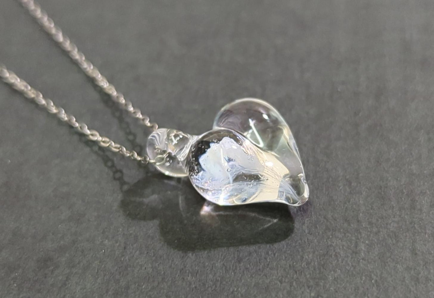 こころの形 遺骨ガラスのネックレス【クリア】