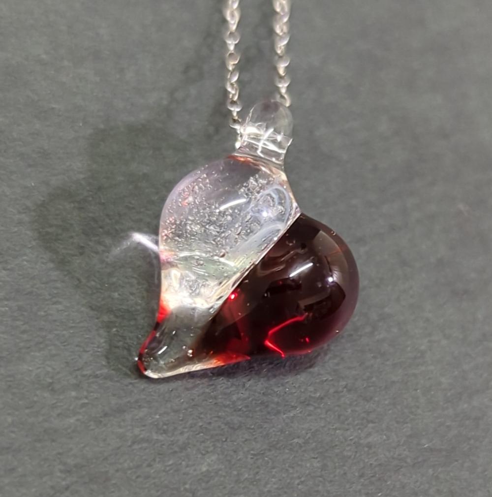 こころの形 遺骨ガラスのネックレス【レッド】